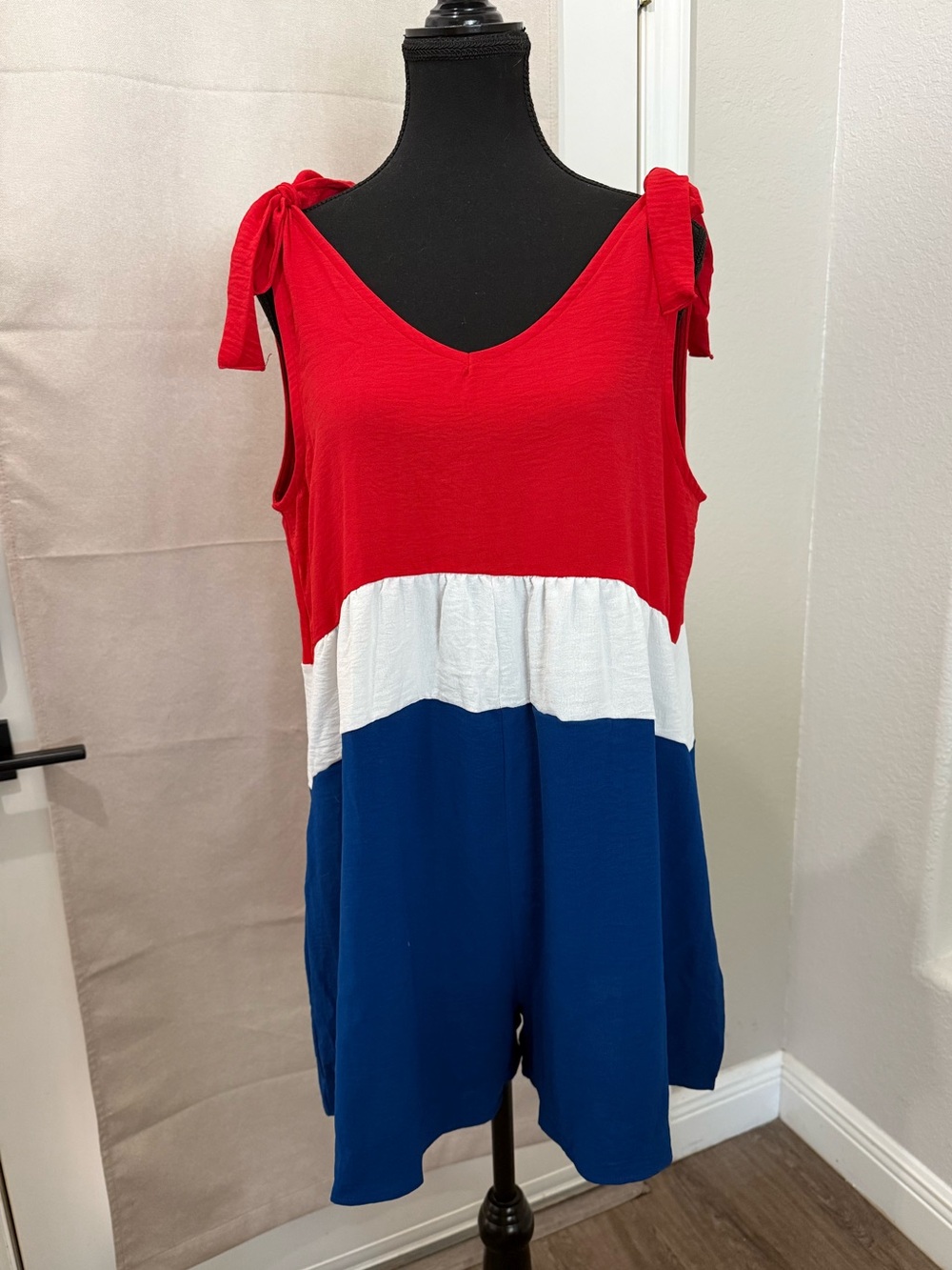Haptics Red White Blue Colorblock Tie Shoulder Romper Women’s Medium